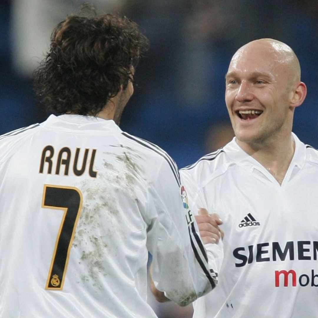 Real Madrid 04-05 - RetroJersey