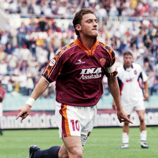 AS Roma 1998/99 Home – RetroJersey