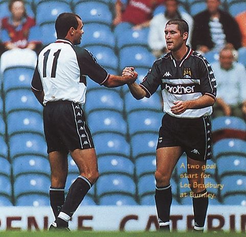 Manchester City 97–98 - RetroJersey