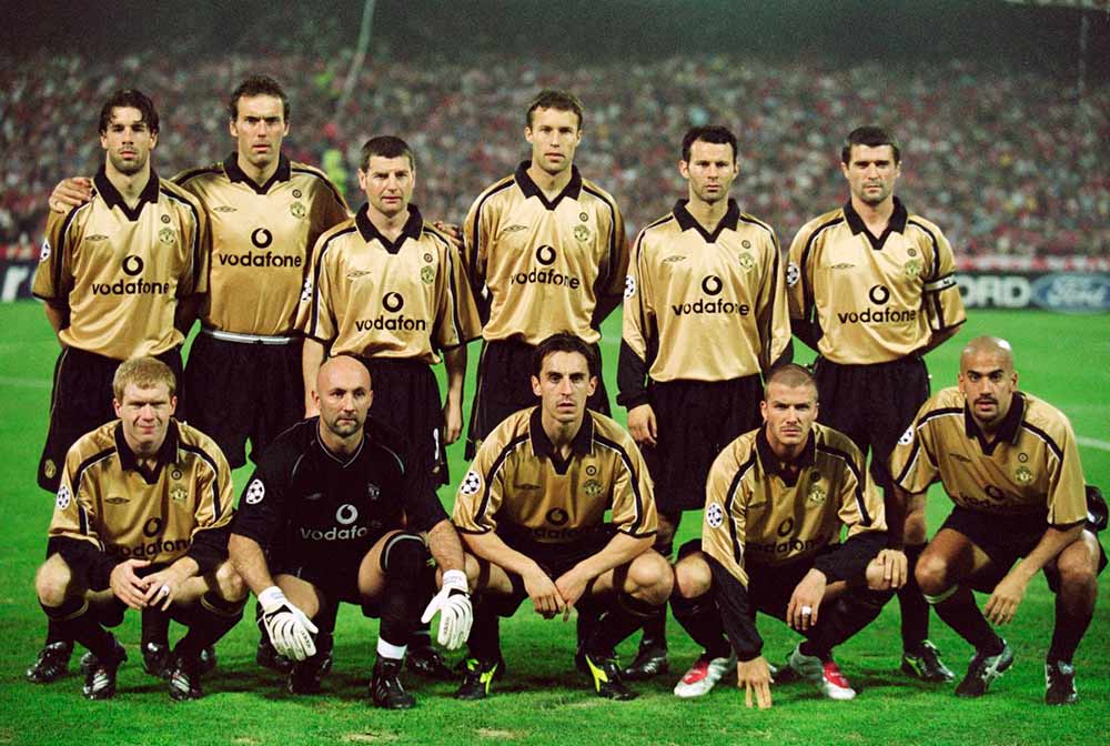 Man United 01–02 - RetroJersey