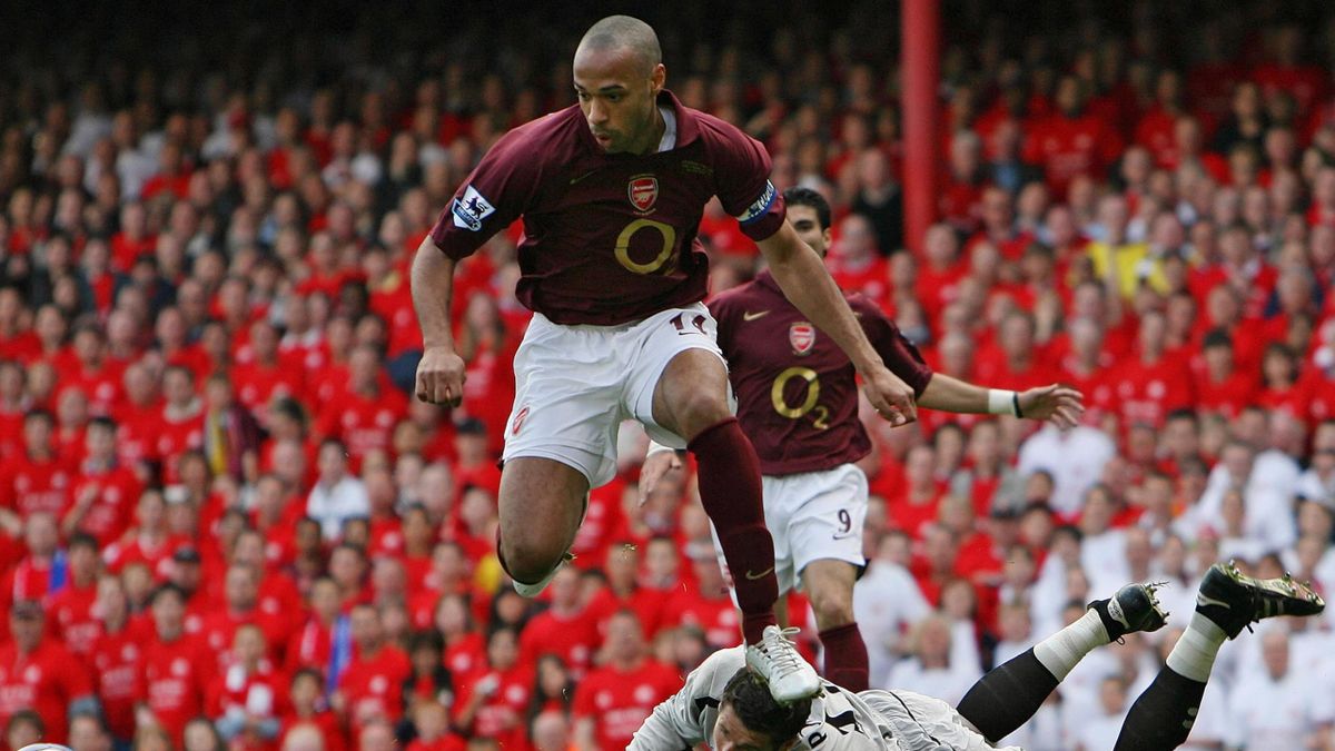 Arsenal 2005-06 - RetroJersey